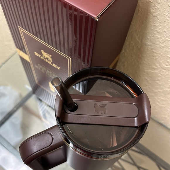 Chocolate Gold Quencher H2.0 FlowState Tumbler | 40 OZ - Picture 4 of 9